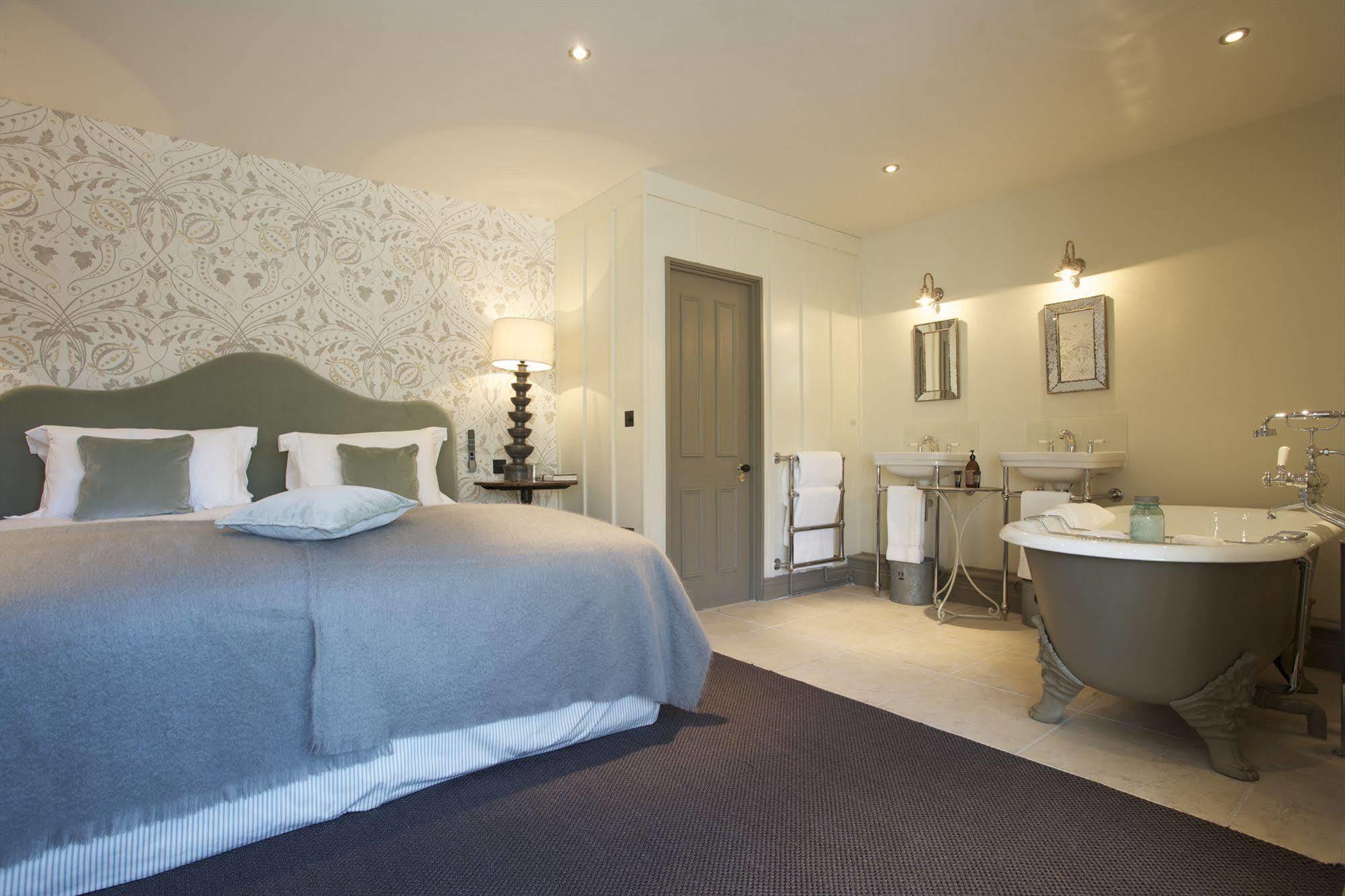 The Wheatsheaf 5*